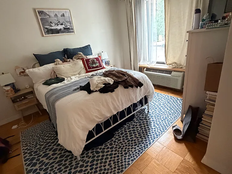 2501 Calvert St NW #203 — Photo 4