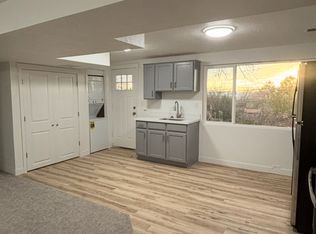 1035 N Kingswood Rd, Kaysville, UT 84037