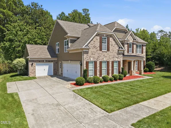 102 Alliance Cir, Cary, NC 27519
