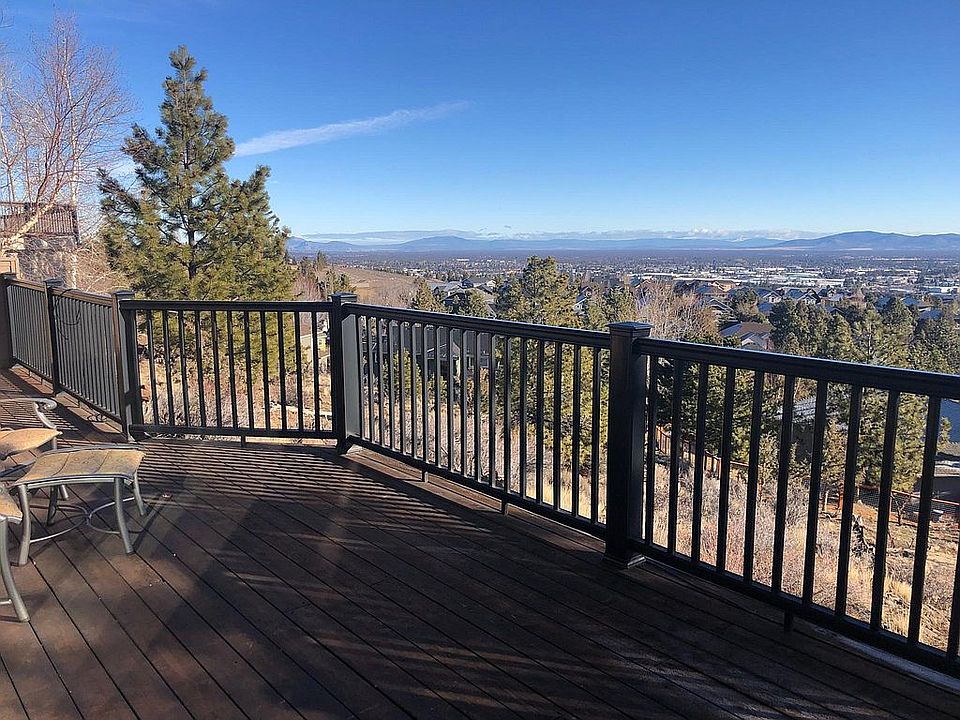 180 degree view large private deck