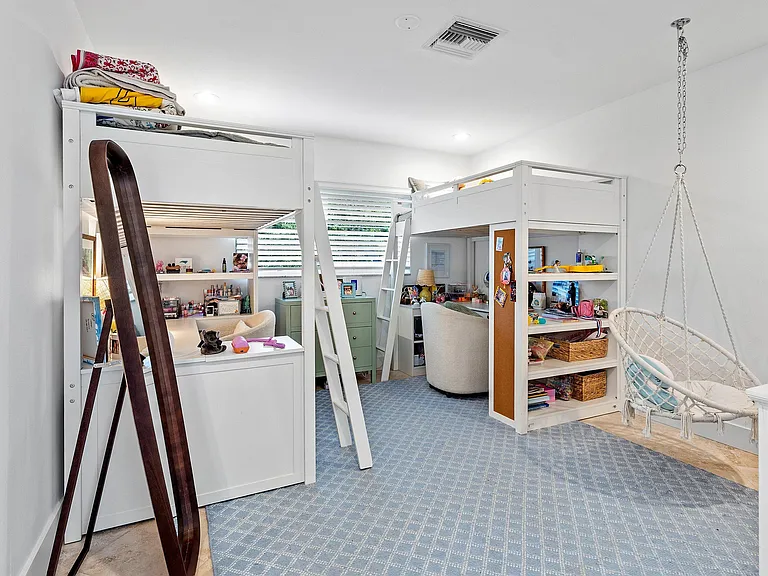 1332 SW Tamarind Way — Photo 15