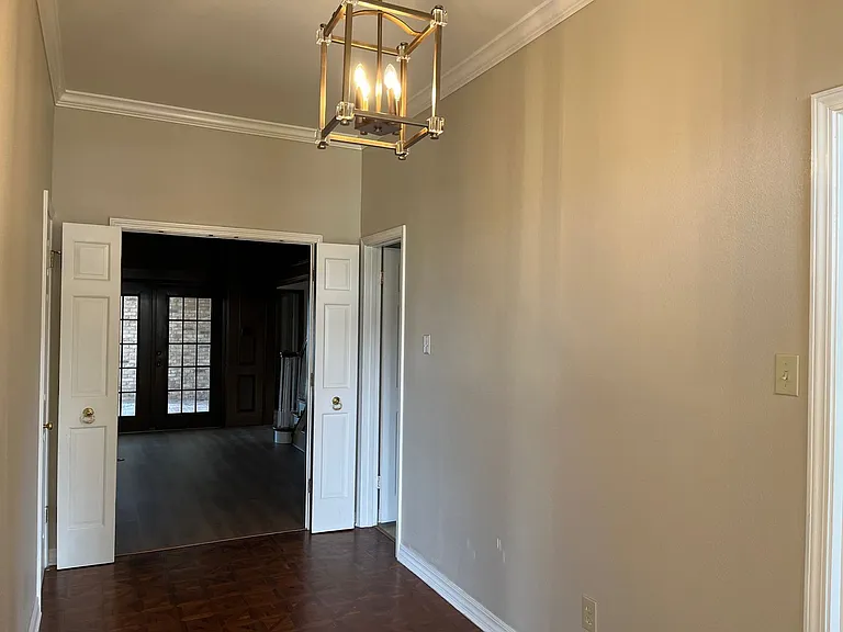 500 S Dresden Ct — Photo 5