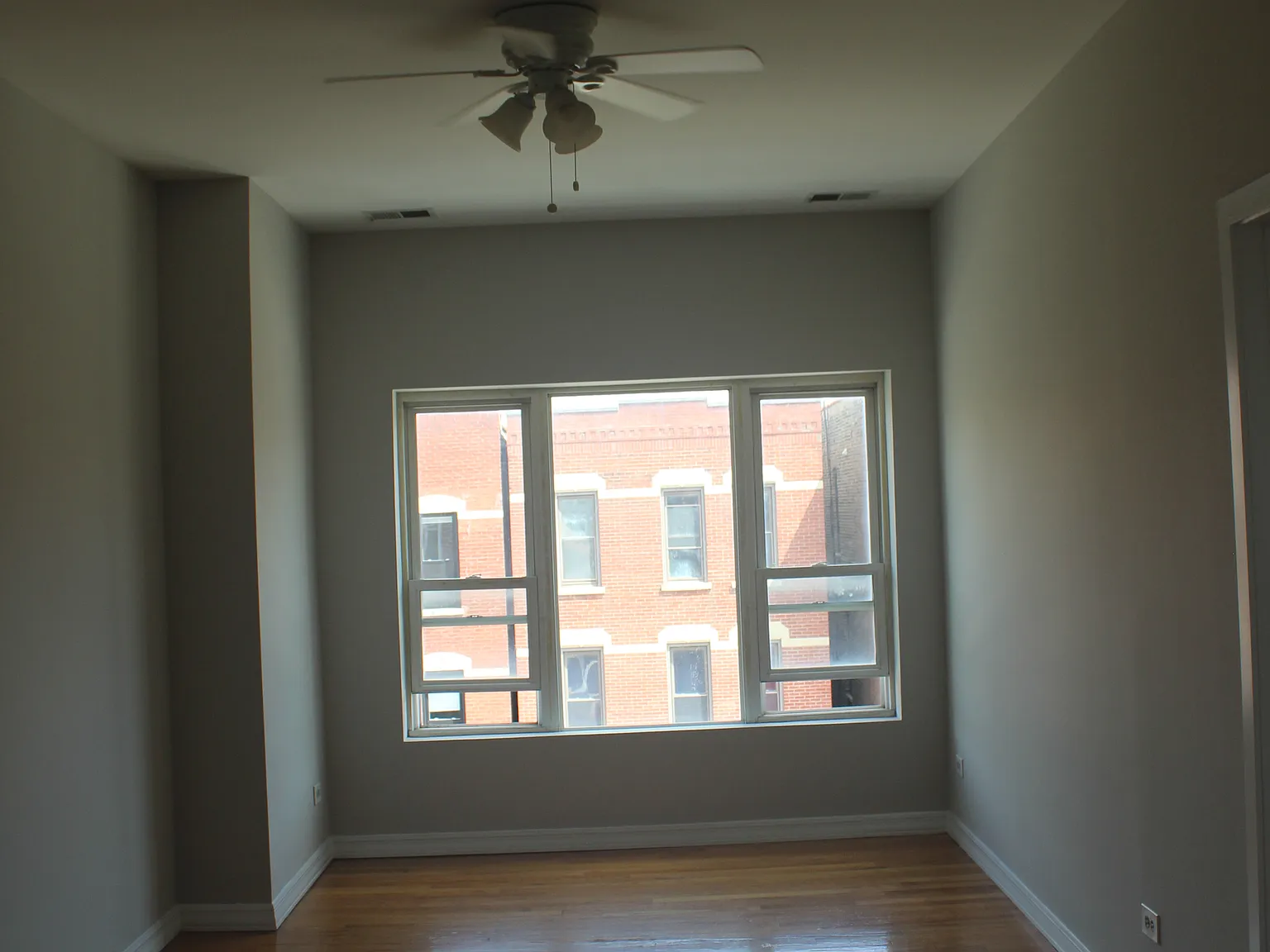 2 bed, 800 sqft, $2,395 — Photo 3