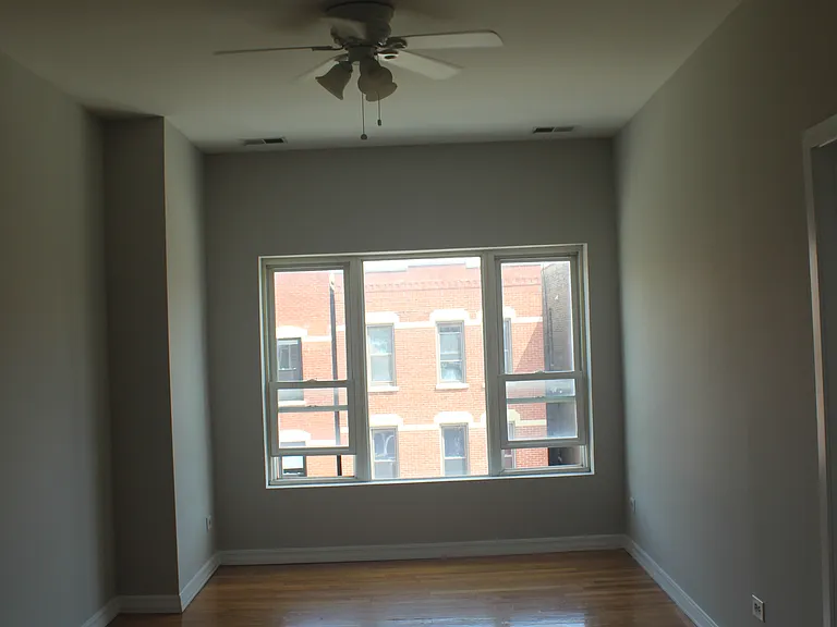 1303 W Ohio St #3F — Photo 3