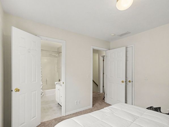 827 Arlington Ave APT 11