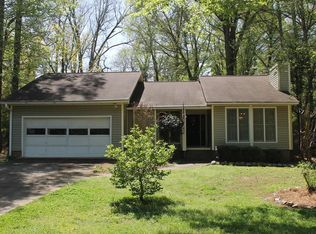 102 Curl Dr, Greenwood, SC 29649