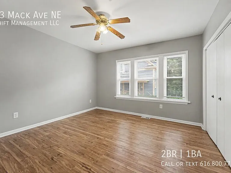 23 Mack Ave NE — Photo 12