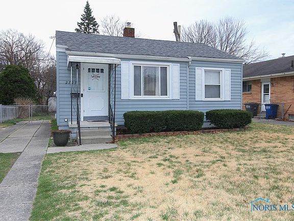2nd image of 2727 Elsie Ave
