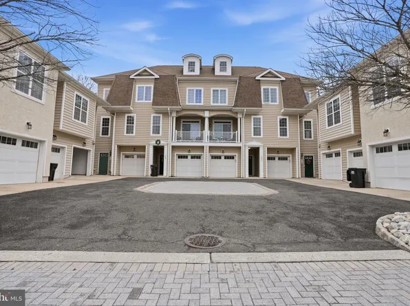 707 Abby Rd, Middletown, NJ 07748