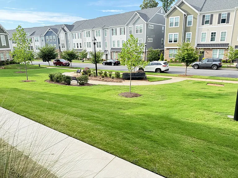412 Hyco Ct — Photo 22