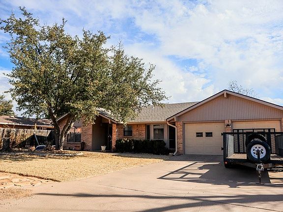 3rd image of 400 McKee Ln