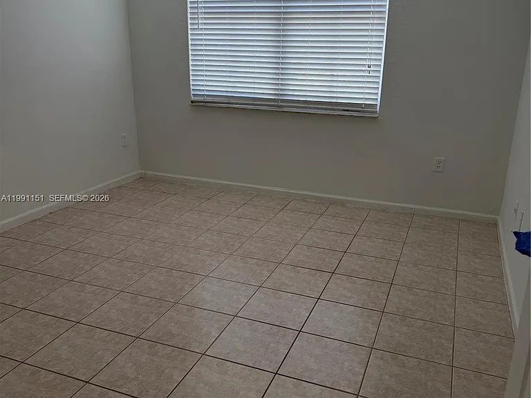 11001 NW 83rd St #103 — Photo 10