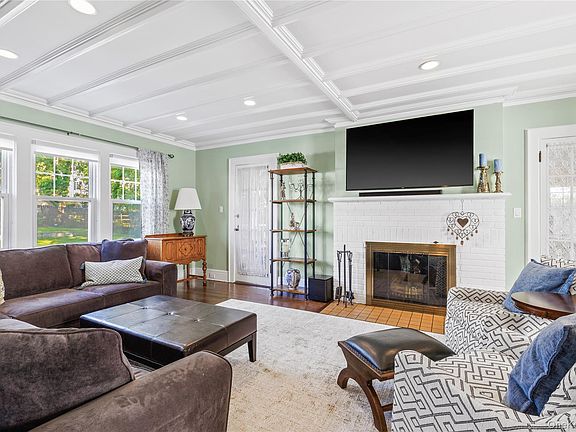 3rd image of 543 King Street