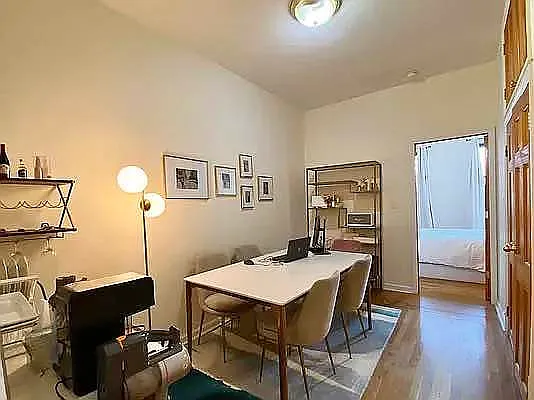 Rented by Compass | media 14