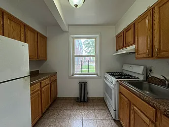 Rented by Hillel Realty Group