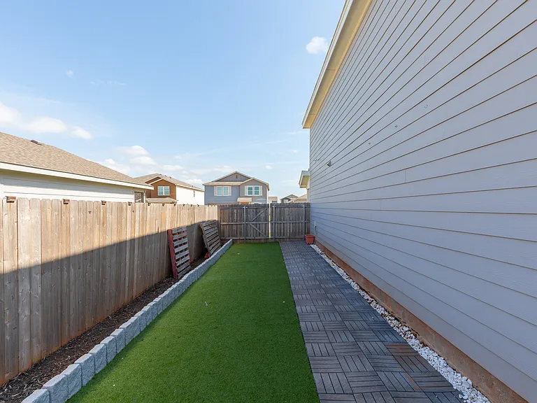 143 Sage Brush Dr — Photo 38