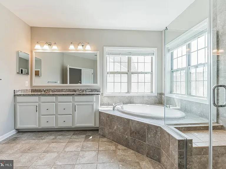 23488 Logans Ridge Ter — Photo 31