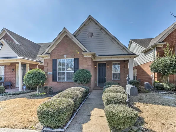 369 Fountain River Dr, Memphis, TN 38120