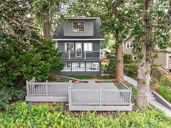 3rd image of 176 Riverside Island Dr
