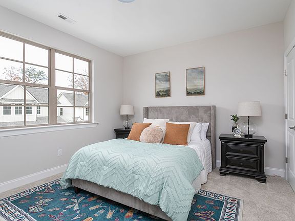 5th image of 9743 Fox Gap Ln