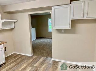 908 N Central Dr, Lorain, OH 44052