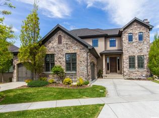 3093 E Scenic Valley Ln, Sandy, UT 84092