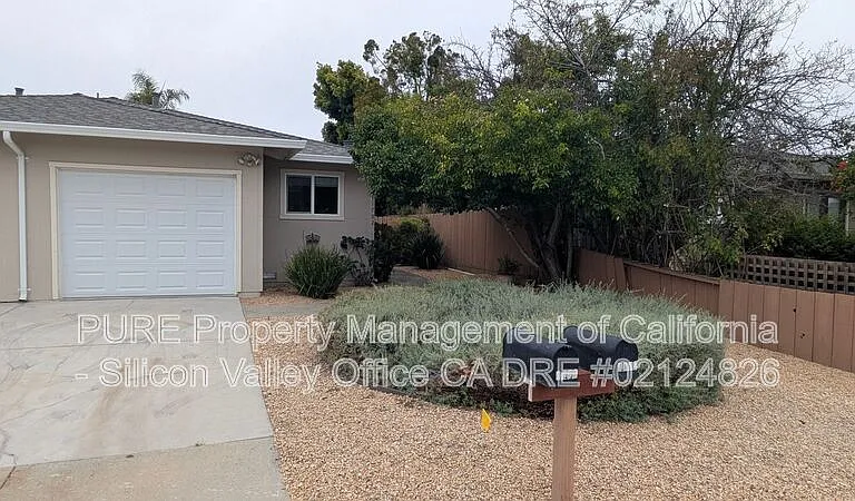 1792 Halterman Ave — Photo 1