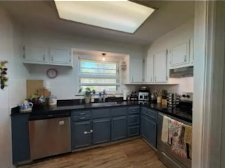 3925 Holmes St #3925 — Photo 9