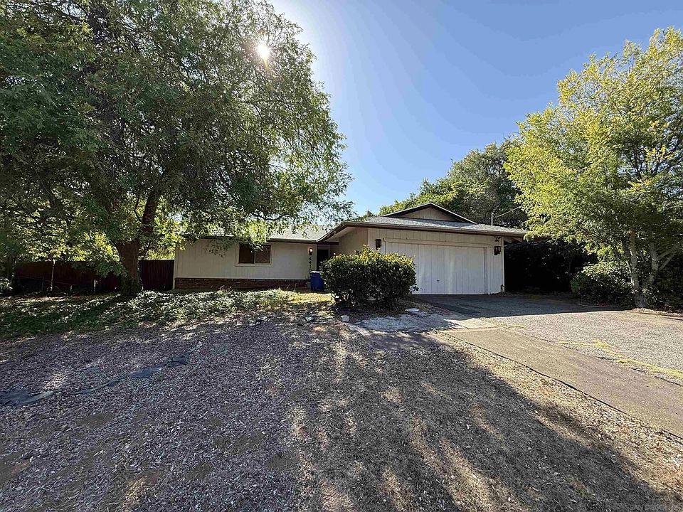 2nd image of 4410 Shade Rd