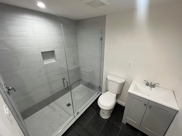9739 Danube Ave — Photo 3