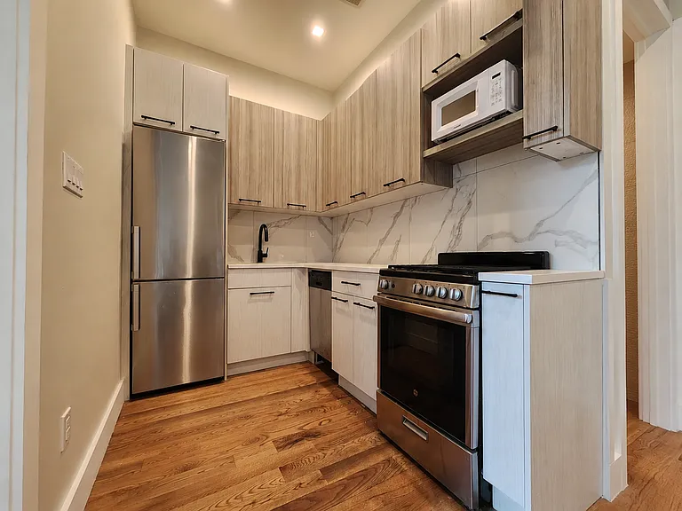 1525 Saint Johns Pl #3B — Photo 8