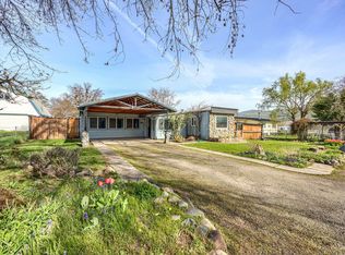 475 David Way, Talent, OR 97540