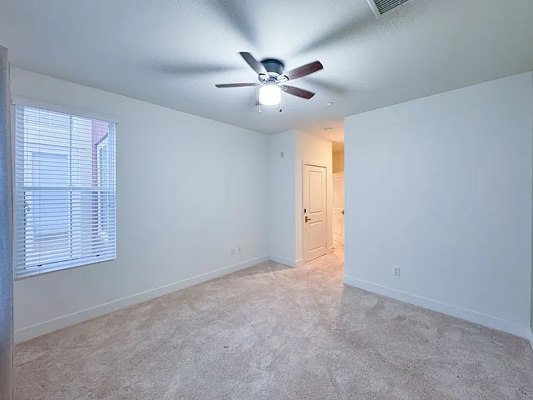 2349 Jefferson St #303 — Photo 5