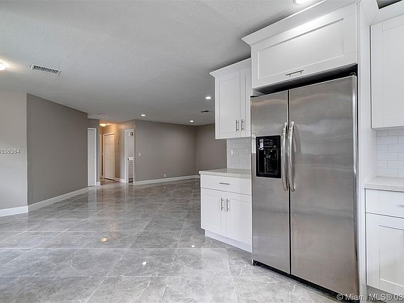 3rd image of 10131 NW 35th St #15