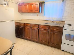 210 62nd St #GF, Brooklyn, NY