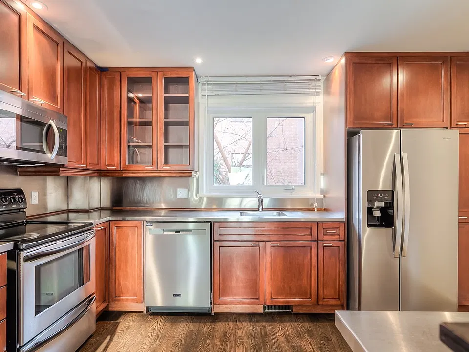 113 Earl Pl