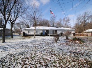 5576 Columbia Rd, North Olmsted, OH 44070