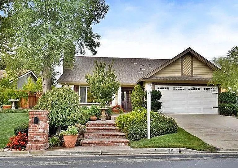1st image of 25 Cannes Court Detached #1