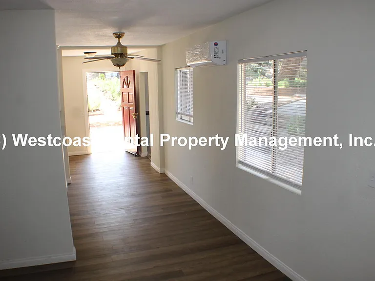 6360 Pacific Ridge Rd — Photo 39