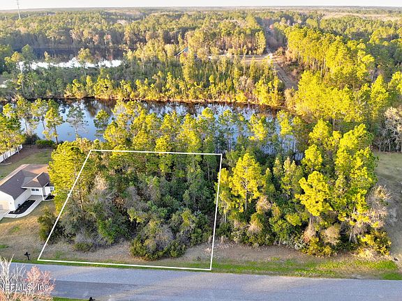 2nd image of 316 CRYSTAL LAKE Drive