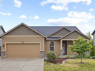 816 Julie Ln, Molalla, OR 97038