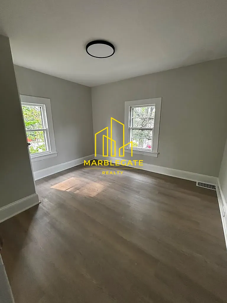 3 bed, $2,450 — Photo 3