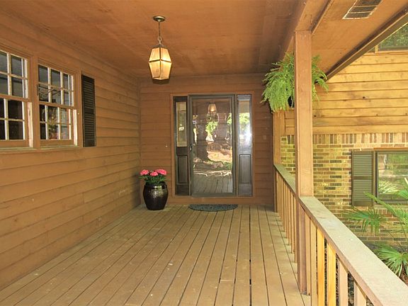 2nd image of 11 Spyglass Dr
