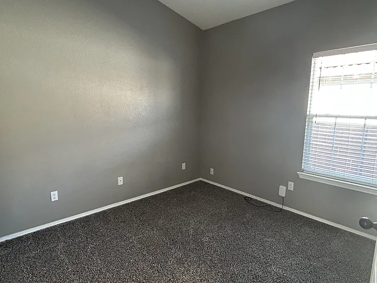 7224 Boxwood Ave NE — Photo 12