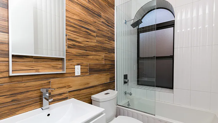 Rented by Nooklyn NYC LLC | media 11