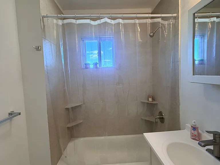 49 Henry St #3 — Photo 25