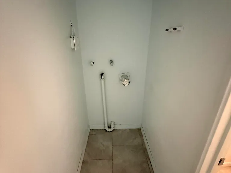 430 Dorothy Ave — Photo 8