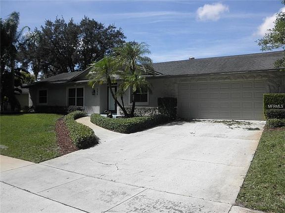 2nd image of 554 Brookside Cir