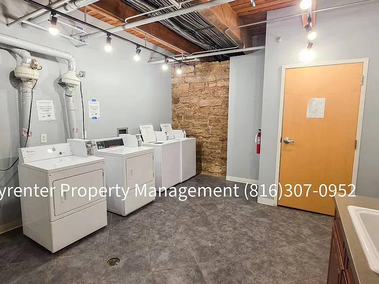 700 Broadway Blvd #308 — Photo 13