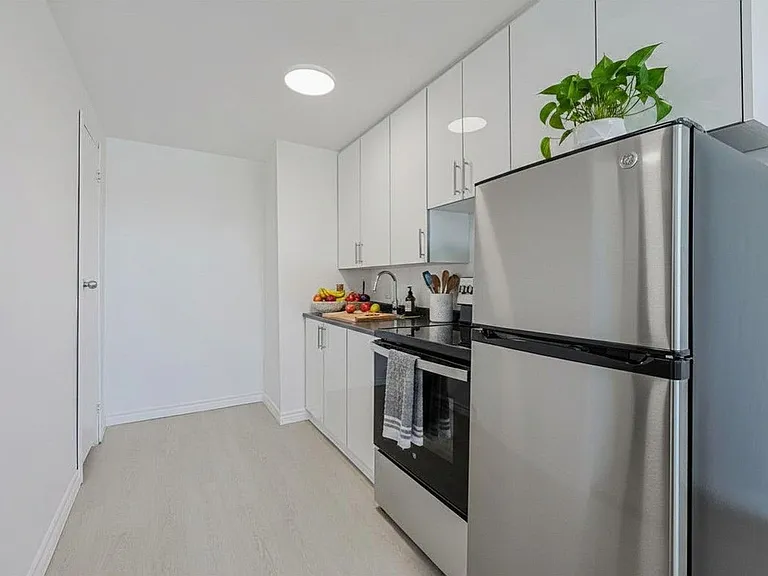 2208 Dufferin St #107 — Photo 10